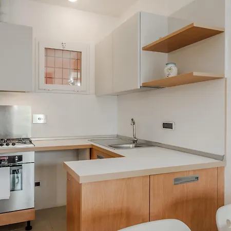 Hotiday Aparthotel 3*