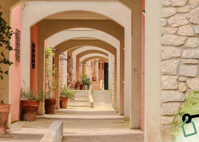 Apartmanhotel Hotiday 3*