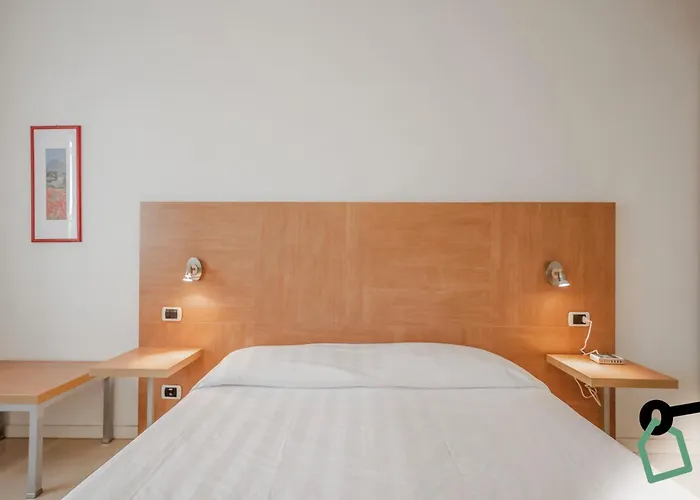 Hotiday Apartmanhotel 3*