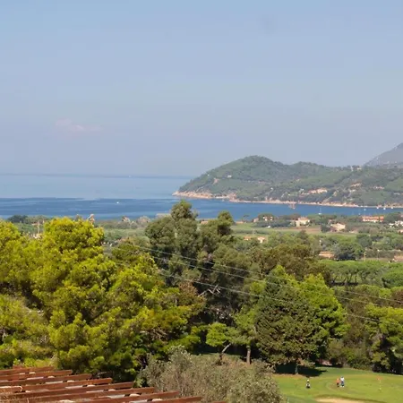 Apartmanhotel Hotiday